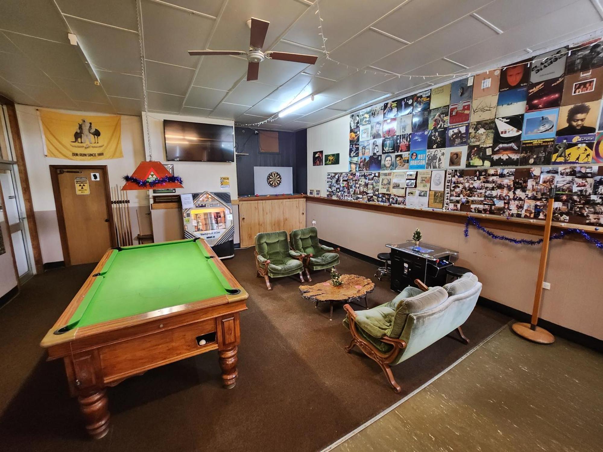 Bischoff Hotel Waratah